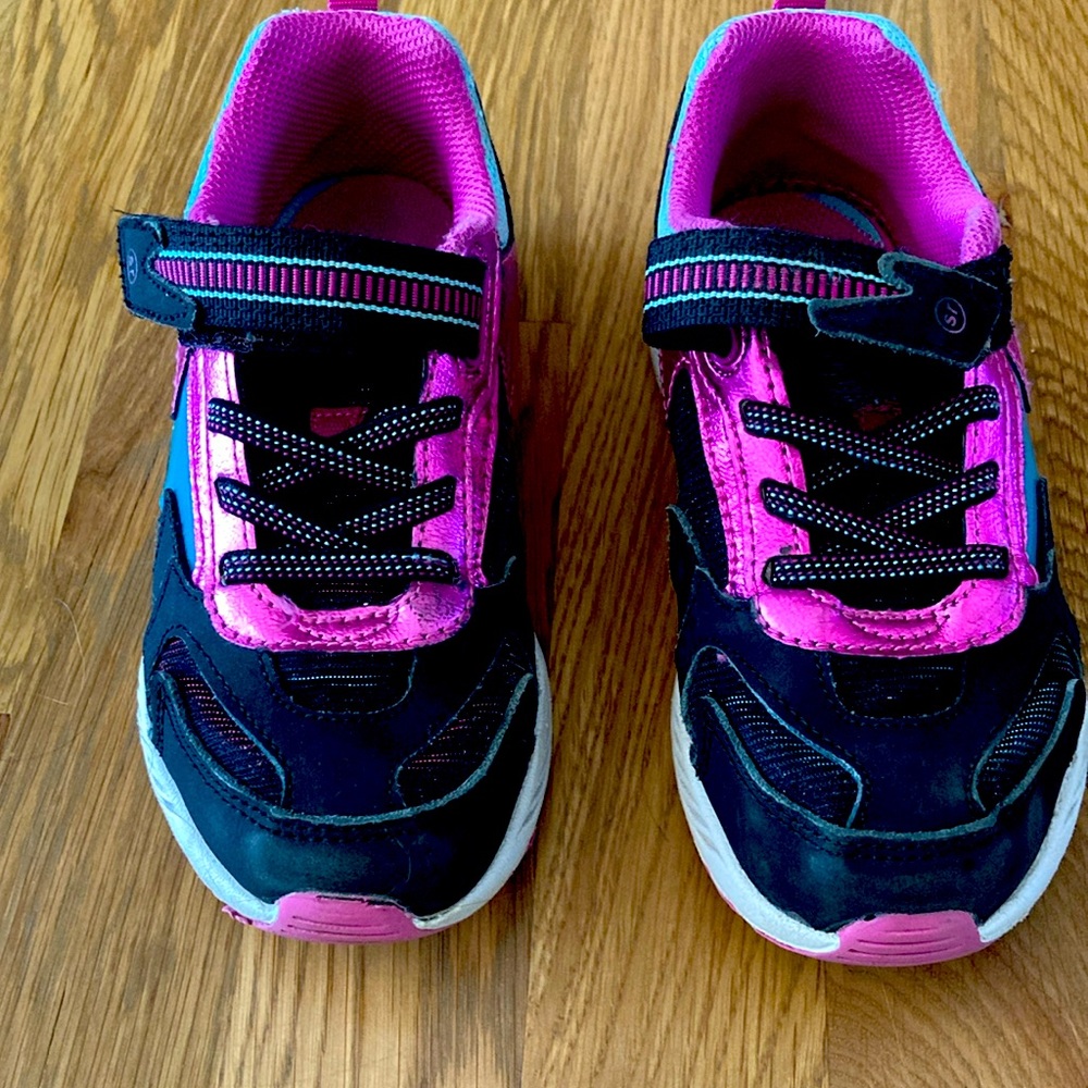 Kids lite up Stride Artie Sneakers